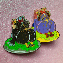 Load image into Gallery viewer, Thanksgiving Turkey - Ver.2 (2.5 inch)